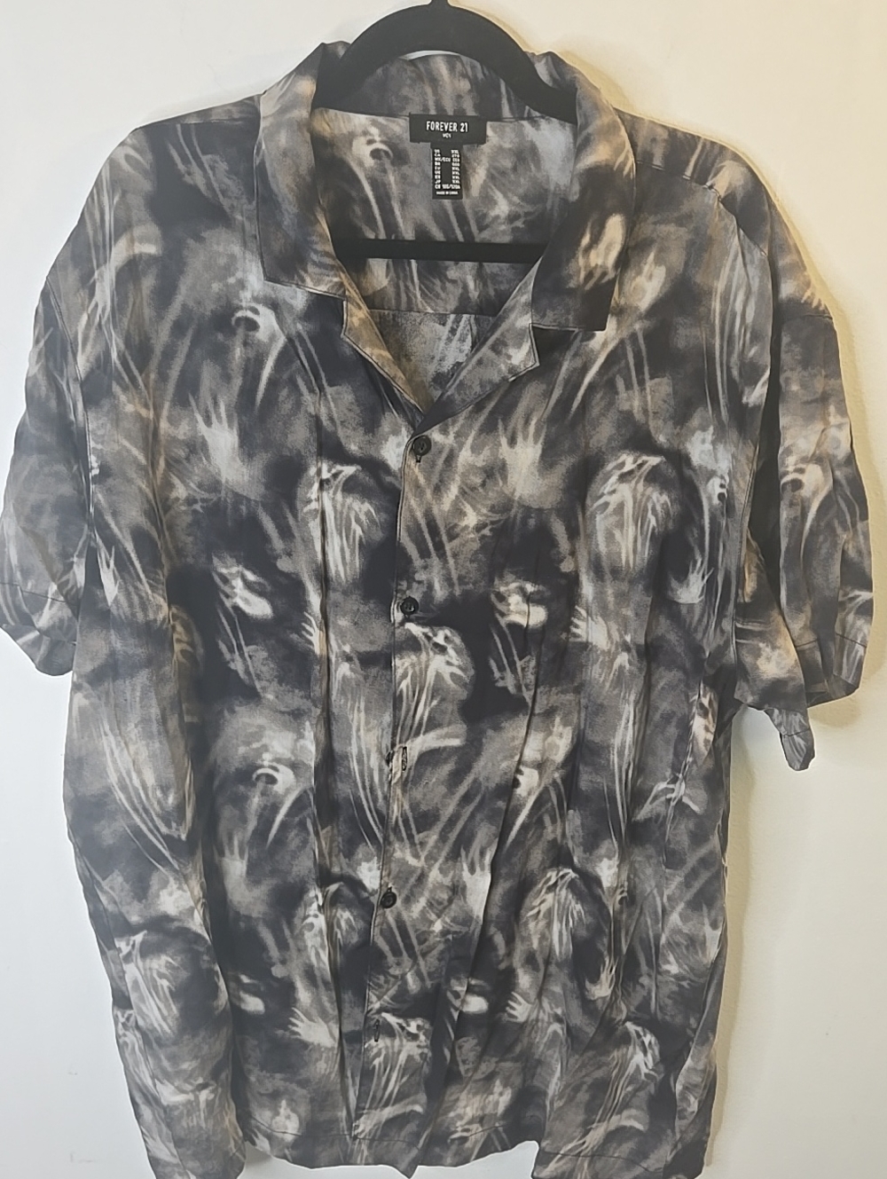 Forever 21 Men’s Black & White Tie-Dye Camp Shirt